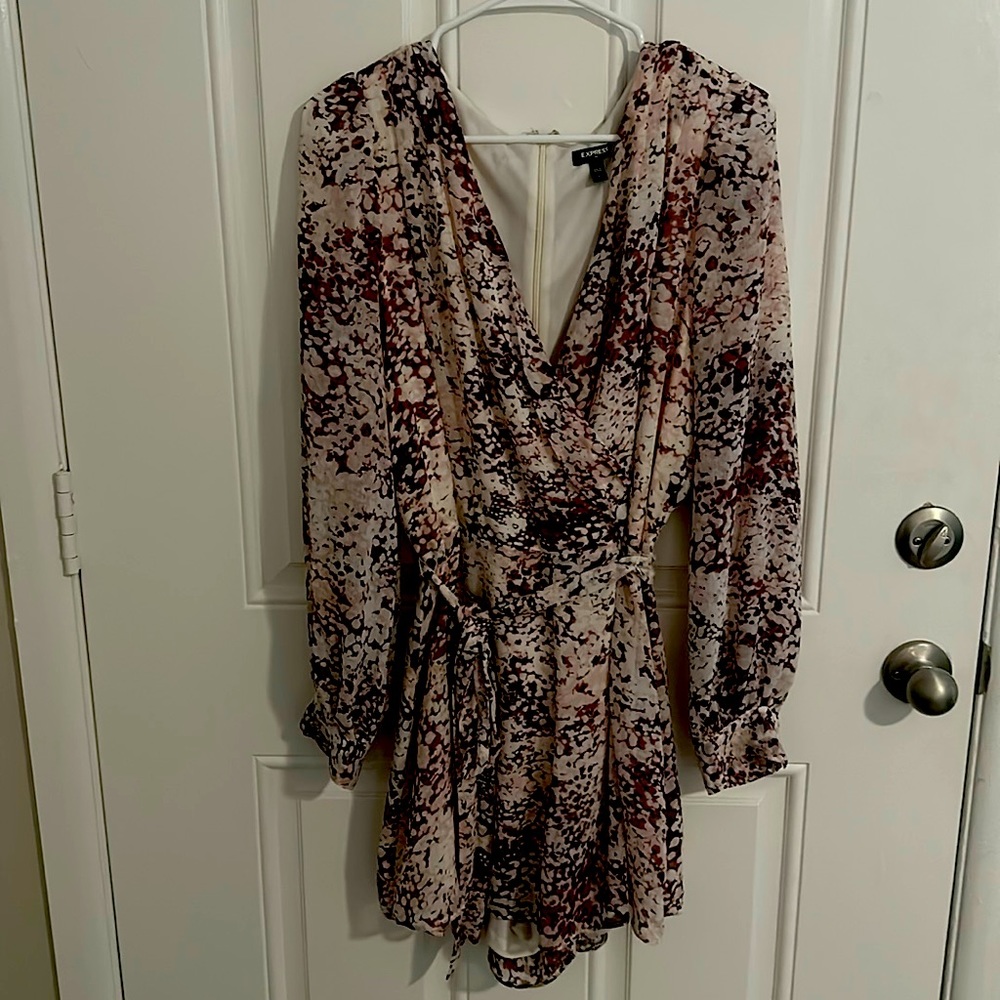 Express Romper - Picture 3 of 5